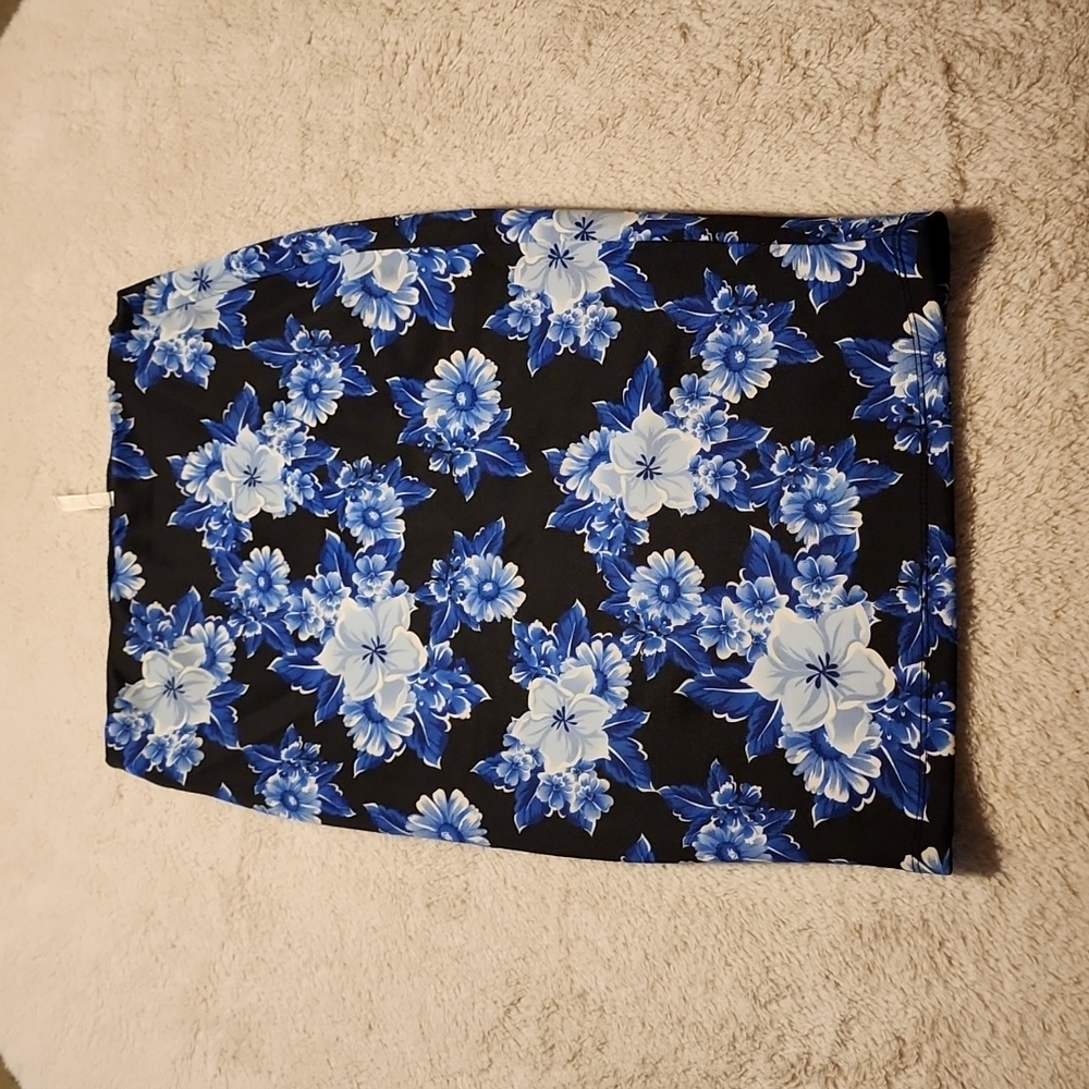 Floral pencil skirt